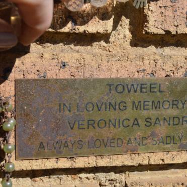TOWEEL Veronica Sandra