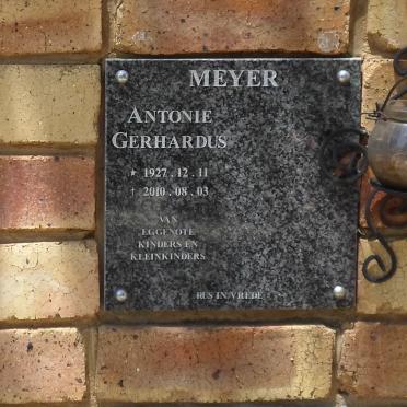 MEYER Antonie Gerhardus 1927-2010