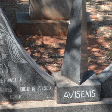 AVISENIS Julius 1894-1983 &amp; Mary SEEMEL 1895-1987