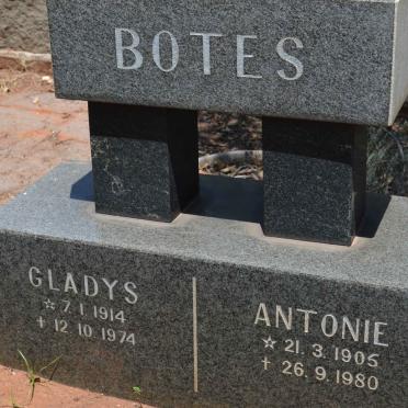 BOTES Antonie 1905-1980 &amp; Gladys 1914-1974