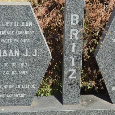 BRITZ Adriaan J.J. 1917-1995 &amp; Maria P. 1922-1998