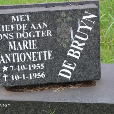 BRUYN Marie Antionette, de 1955-1956