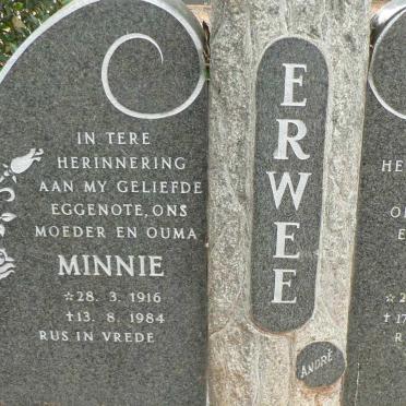 ERWEE Sep 1912-2001 &amp; Minnie 1916-1984