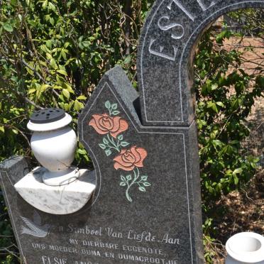 ESTERHUIZEN Elsie Andrika Johanna 1929-2000