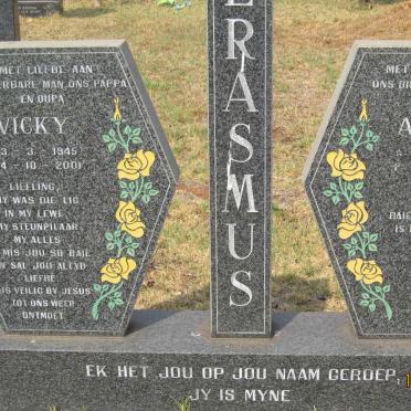 ERASMUS Vicky 1945-2001 &amp; Annatjie 1946-