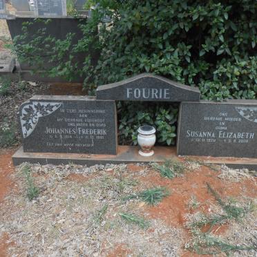 FOURIE Johannes Frederik 1914-1981 &amp; Susanna Elizabeth 1920-2008