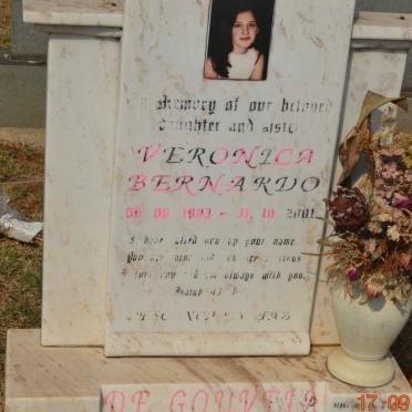 GOUVEIA Veronica Bernardo, de 1983-2001