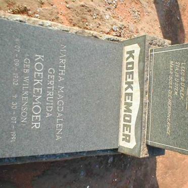 KOEKEMOER Willem Diederik 1893-1948 &amp; Martha Magdalena Gertruida WILKENSON 1902-1991