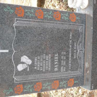 LITCHFIELD Daniel 1948-2001