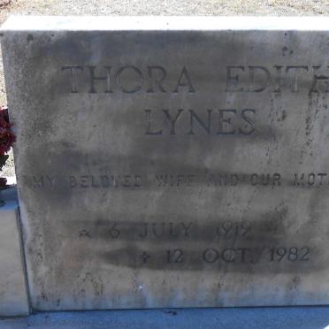 LYNES Thora Edith 1919-1982