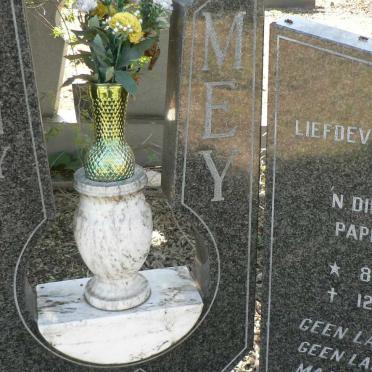 MEY Tiny 1930-1995