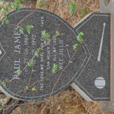 MOONEY Paul James 1969-1992