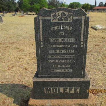 MOLEFE David -1945