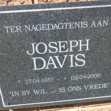 DAVIS Joseph 1937-2000