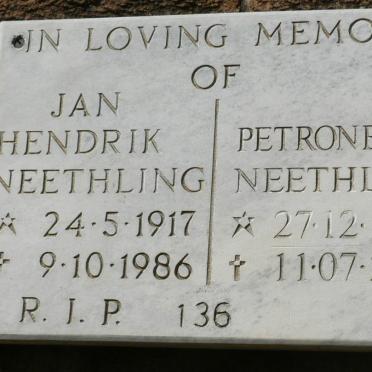 NEETHLING Jan Hendrik 1917-1986 &amp; Petronella 1927-2005