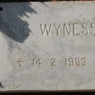 WYNESS N.E. -1983