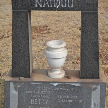 NAIDOO Betty -1965