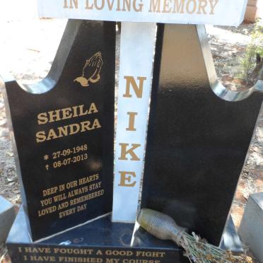 NIKE Sheila Sandra 1948-2003