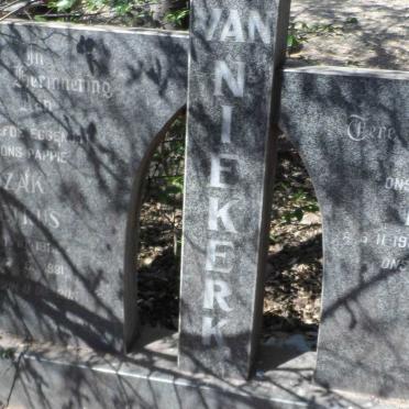 NIEKERK Isak Petrus, van 1932-1981 :: VAN NIEKERK Landie 1987-1988 