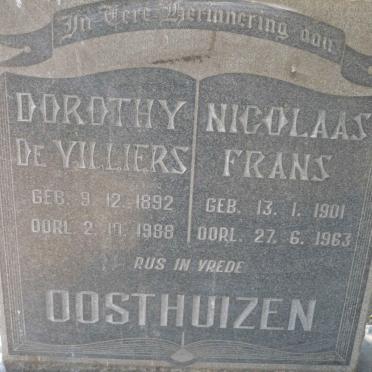 OOSTHUIZEN Nicolaas Frans 1901-1963 &amp; Dorothy DE VILLIERS 1892-1988