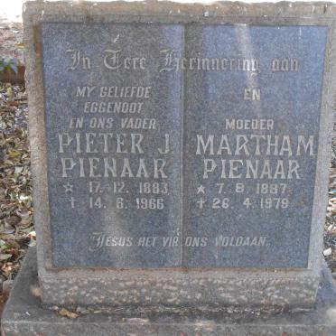 PIENAAR Pieter J. 1883-1966 &amp; Martha M. 1887-1979