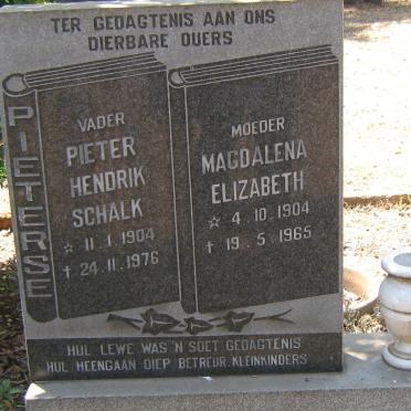 PIETERSE Pieter Hendrik Schalk 1904-1976 &amp; Magdalena Elizabeth 1904-1965