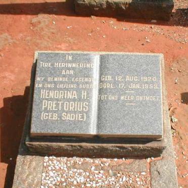 PRETORIUS Hendrina H. nee SADIE 1920-1953