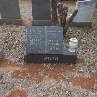 PUTH Alfred Reeves 1912-1982 &amp; Maria Adriana 1914-1999