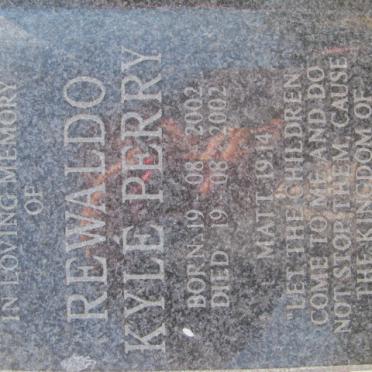 REWALDO Kylé Perry 2002-2002