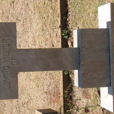 RIEKERT Connie 1914-1976