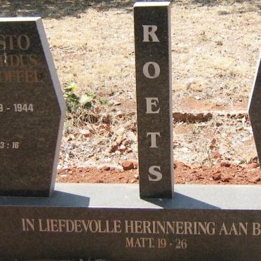 ROETS Christo Gerhardus Christoffel 1944- &amp; Joyce Catarina Magareta 1945-2000
