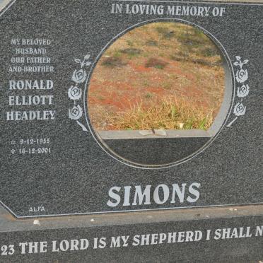 SIMONS Ronald Elliott Headley 1955-2001