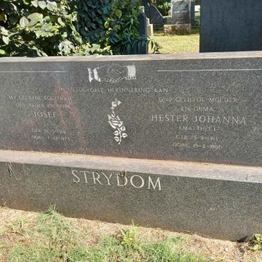STRYDOM Josef 1914-1975 &amp; Hester Johanna MATTHEE 1911-1980