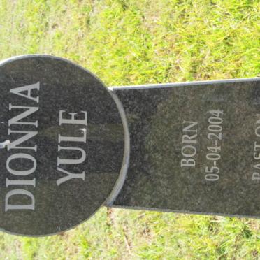 YULE Dionna 2004-2004