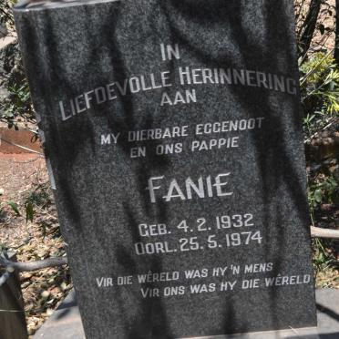? Fanie 1932-1974
