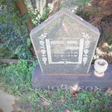 JOHNSON Nicholas 1932-1993 :: JOHNSON Ronnie Jonathan 1958-1983