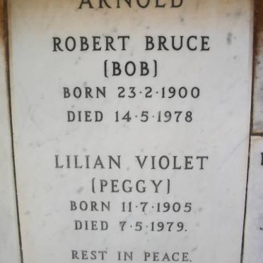 ARNOLD Robert Bruce 1900-1978 &amp; Lilian Violet 1905-1979