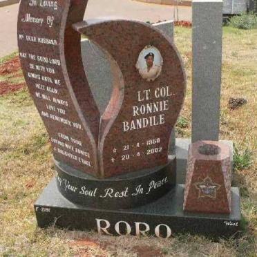 BANDILE Ronnie 1950-2002