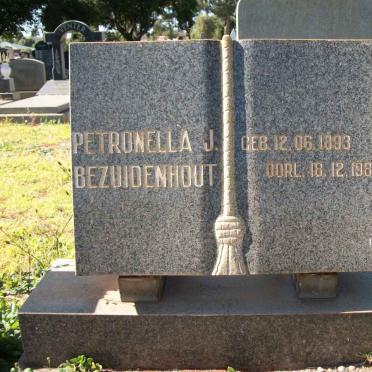 BEZUIDENHOUT Petronella J. 1893-1983