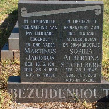 BEZUIDENHOUT Martinus Jakobus 1941-1980 &amp; Sophia Albertina STAPELBERG 1945-2010