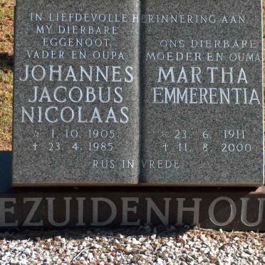 BEZUIDENHOUT Johannes Jacobus Nicolaas 1905-1985 &amp; Martha Emmerentia 1911-2000