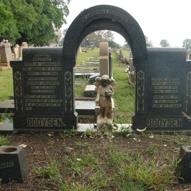 BOOYSEN Cecilia Lombaard nee JORDAAN 1928-1948 :: BOOYSEN Andries Fredireck 19148-1949 :: BOOYSEN Pieter Jordaan 1948-19149