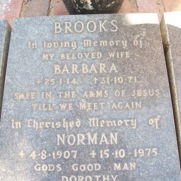 BROOKS Norman 1907-1975 &amp; Barbara 1914-1971