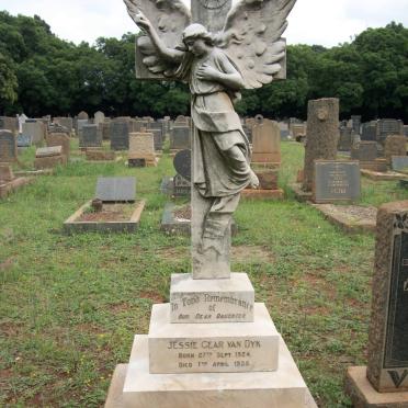 DYK Jessie Gear, van 1924-1935