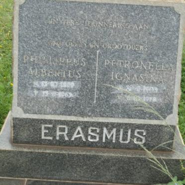 ERASMUS Philippus Albertus 1899-1963 &amp; Petronella Ignasina 1903-1978
