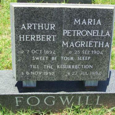 FOGWILL Arthur Herbert 1894-1992 &amp; Maria Petronella Magrietha 1904-1994