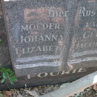 FOURIE Gert Jacobus 1895-19?? &amp; Johanna Elizabeth 190?-1977