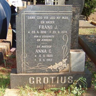 GROTIUS Frans J. 1896-1970 &amp; Anna C. 1898-1993