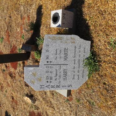 HARRIS Harry 1934-2007 &amp; Martie 1943-