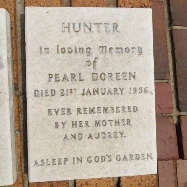 HUNTER Pearl Doreen -1956